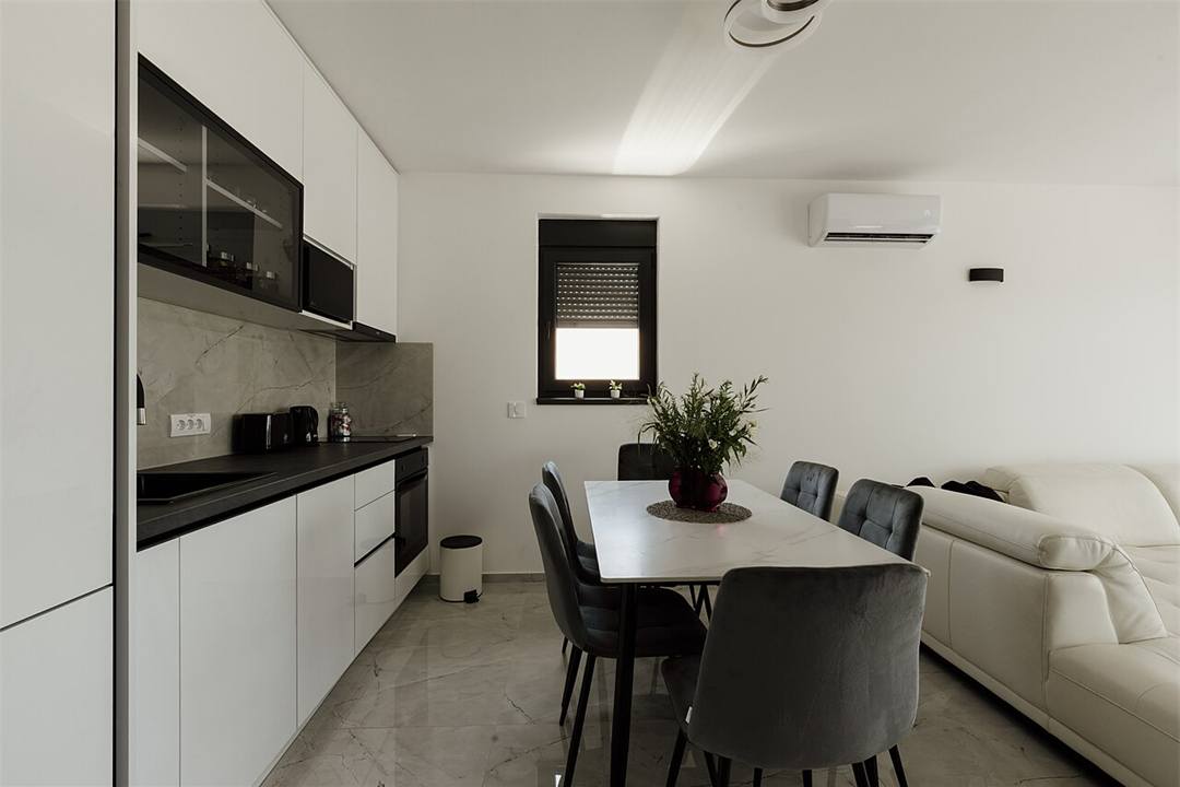 Cuisine — Duplex 2 chambres — Woluwe-Saint-Lambert